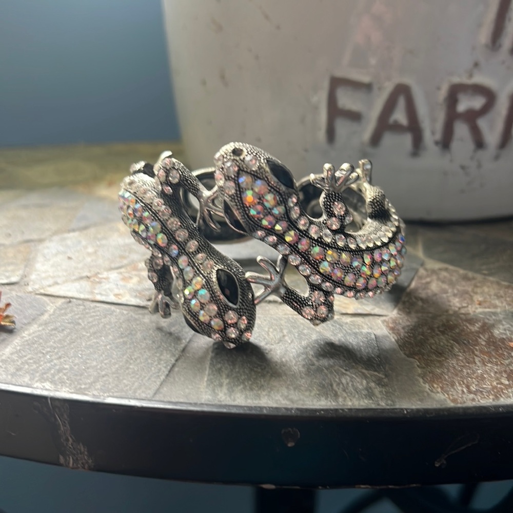 Bedazzled lizard bracelet